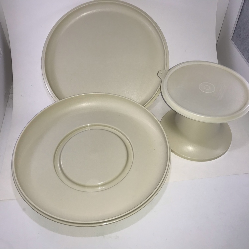 Vintage Tupperware Serve It All Pedastal Set